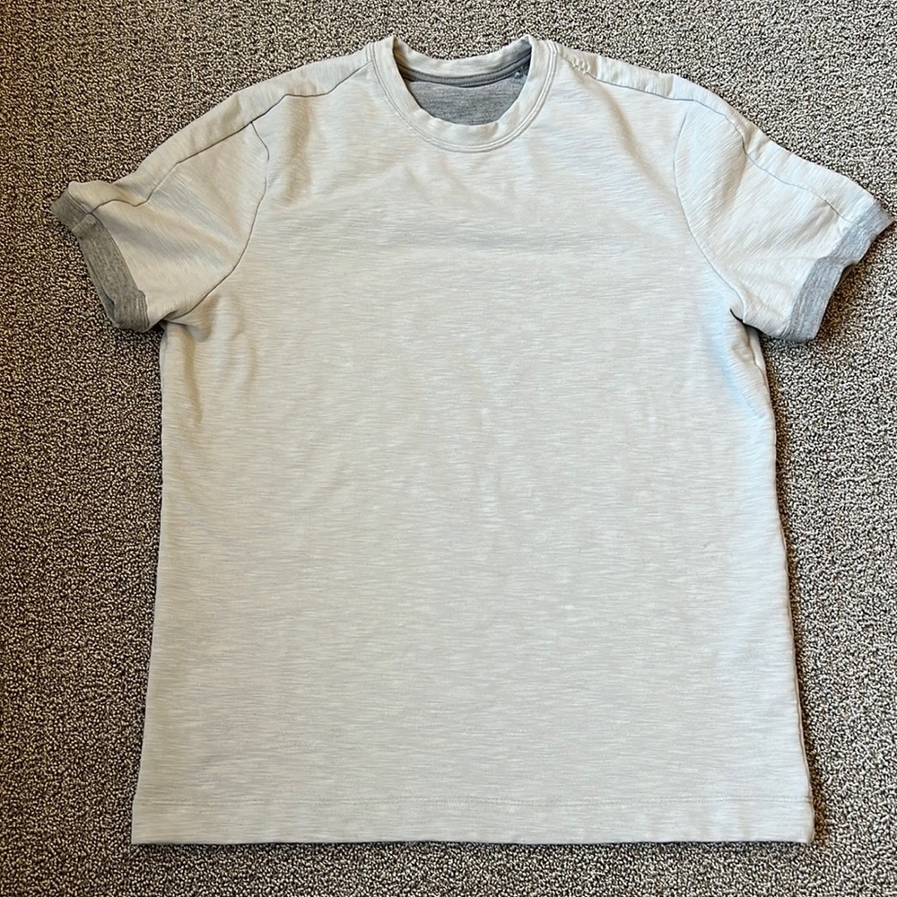 Lululemon LAB Men’s Short Sleeve Shirt - LIKE NEW